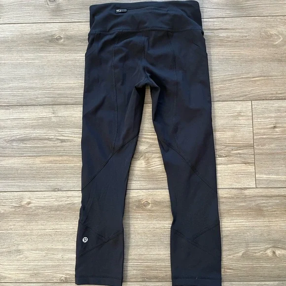 Lululemon Athletica Pace Rival Crop Classic Black Leggings 22” size 2 - Picture 4 of 8